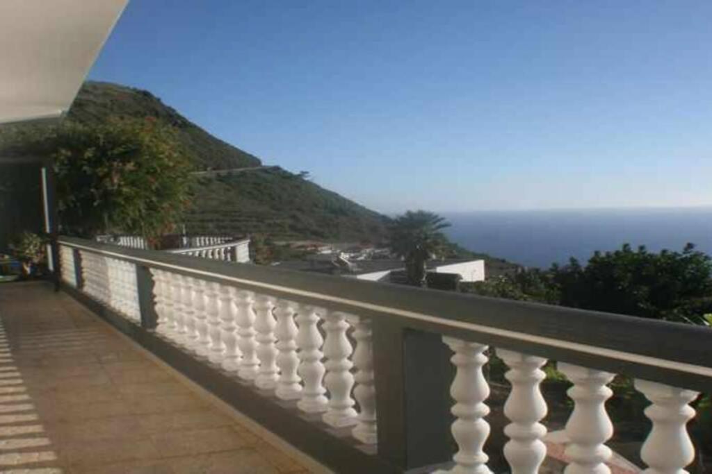 Arcos Grands Suites With Enormous And Private Pool. Arco da Calheta  Exterior photo