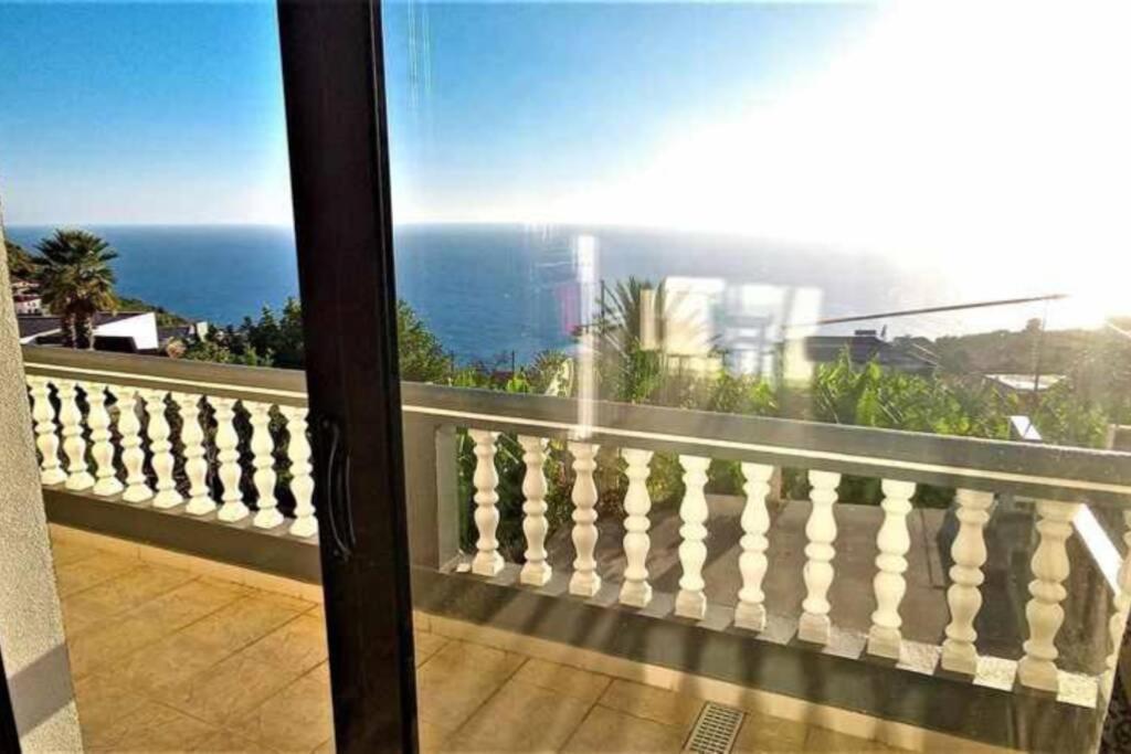 Arcos Grands Suites With Enormous And Private Pool. Arco da Calheta  Exterior photo