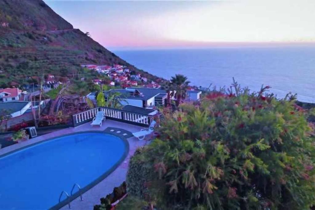 Arcos Grands Suites With Enormous And Private Pool. Arco da Calheta  Exterior photo