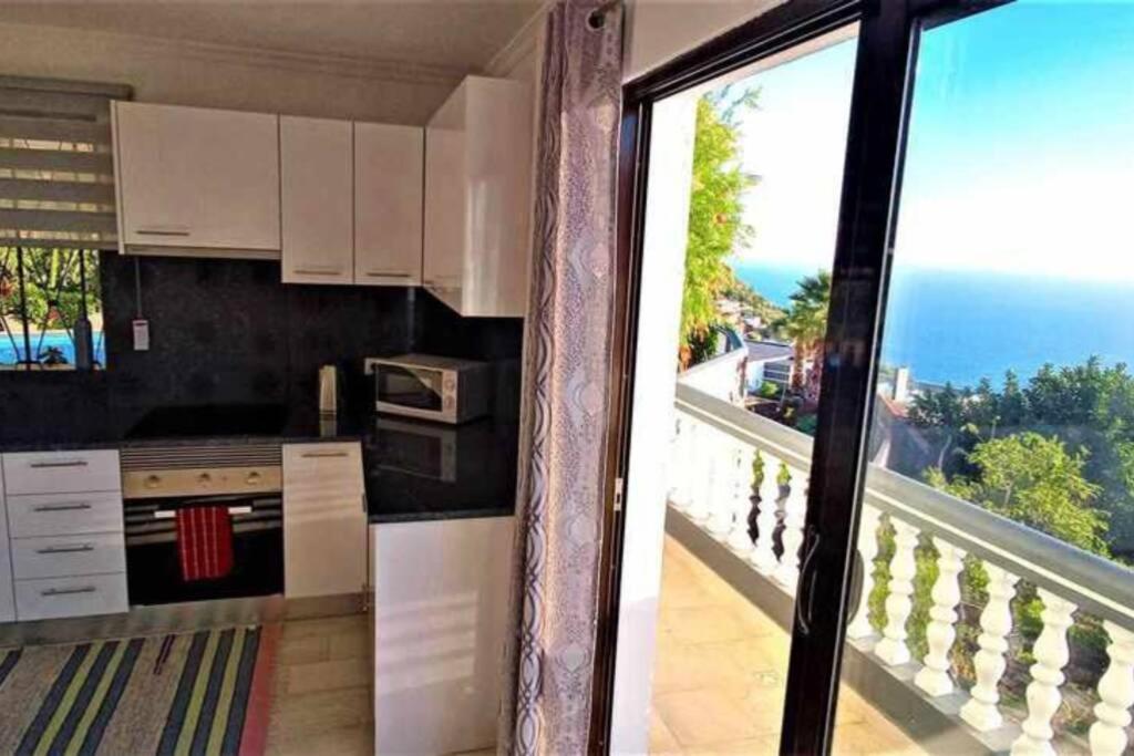 Arcos Grands Suites With Enormous And Private Pool. Arco da Calheta  Exterior photo